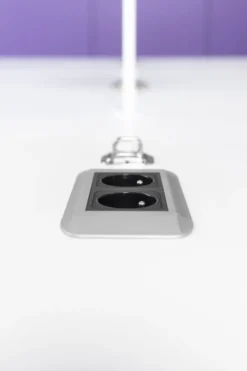 Boitier encastré 2 PC - à commander en même temps que la table