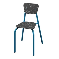 Chaise enfant 4 pieds Mahaut - PEHD 100 % recyclé - piétement époxy - empilable
