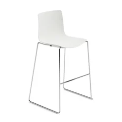 Chaise haute piétement traineau Catifa - coque polypropylène - piétement métallique - h. assise 76 cm