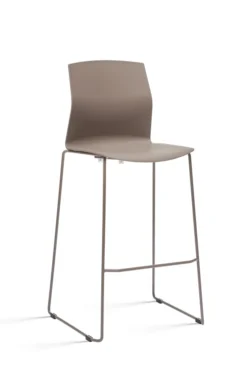 Chaise haute traineau Kabi - coque polypropylène - piétement époxy - h. d'assise 76 cm