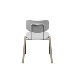 Chaise Mistinguette - plastique PEHD 100% recyclé - piètement bois - empilable