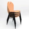 Chaise 4 pieds Alix - coque A - hêtre verni naturel - piétement noir - empilable - lot de 4