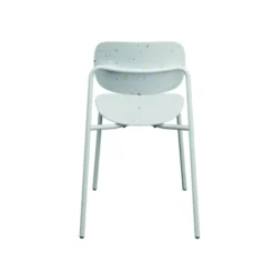 Chaise 4 pieds Uso - PEHD 100 % recyclé - piétement époxy - empilable
