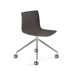 Chaise piétement sur roulettes Catifa - coque polypropylène - piétement métallique