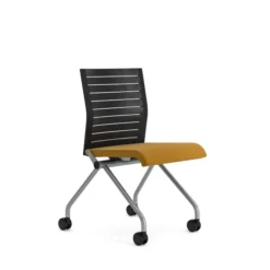 Chaise pliante Please - assise tissu - dossier polypropylène - piétement sur roulettes