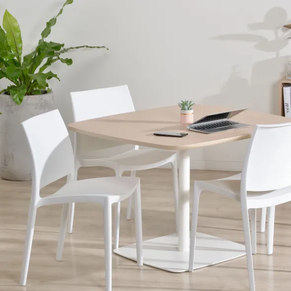 Chaise polyvalente Elya - polypropylène blanc - 4 pieds Lot de 4