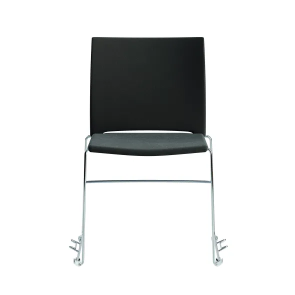 Chaise traineau Slim - tissu noir - piétement chrome - accrochable/empilable