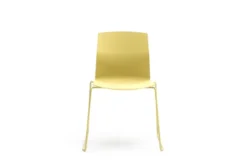 Chaise traîneau Kabi - coque polypropylène