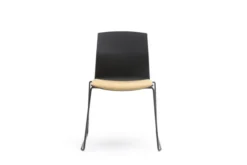 Chaise traîneau Kabi - coque polypropylène - placet d'assise tissu