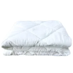 Couette 220 x 240 cm - 100 % polyester - classe E - lot de 10