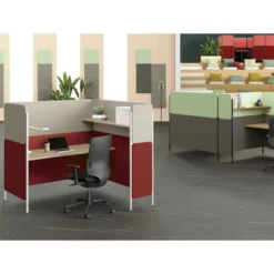 Espace de travail 1 place En Aparté - plan de travail + étagère - l. 164,4 x h.150 x pr. 164,4 cm