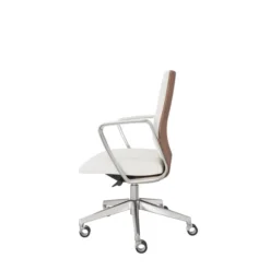 Fauteuil de bureau Directa - cuir - dossier bois - piétement aluminium poli - manchettes assorties au siège