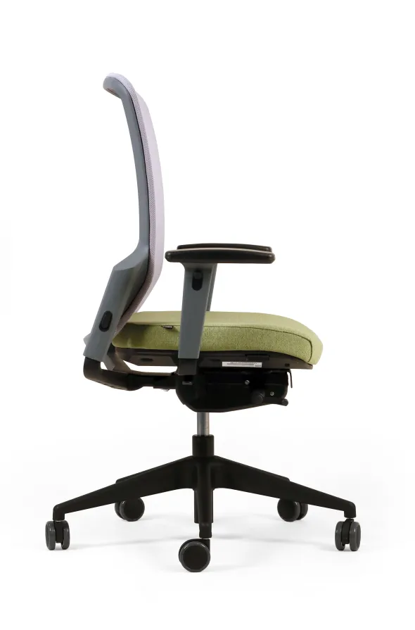 Fauteuil de bureau F8 - assise tissu et dossier résille Rythm - piétement époxy