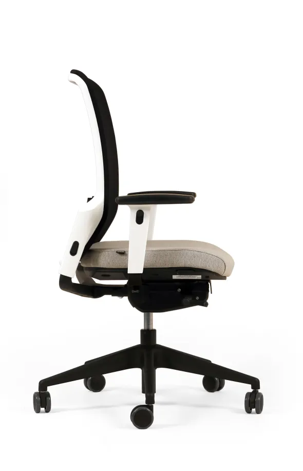 Fauteuil de bureau F8 - assise tissu et dossier résille Stripes 2 - piétement époxy