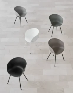 Fauteuil 4 pieds About Chair - coque polypropylène - piétement métal