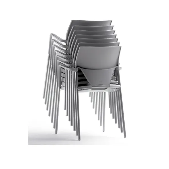 Fauteuil 4 pieds Ioko - polypropylène - placet d'assise et de dossier tissu - piétement époxy - empilable