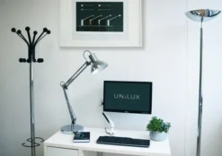 Lampe de bureau de type architecte LED Success 80 - sur socle ou pince - chromée