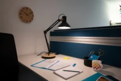 Lampe de bureau LED Baya Bamboo noir