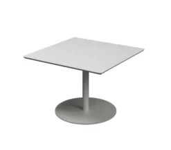 Table basse carré Trinquet - 70 x 70 x h. 45 cm - plateau PS 100% recyclé - piétement époxy