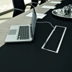 Table de réunion 12/14 places X-Time Wood - l.421 x pr.141cm piétement métal - plateau placage bois insert cuir intégré