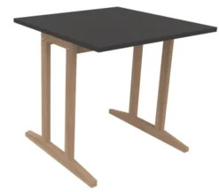 Table Soline piétement à dégagement latéral - 80 x 80 cm - hêtre verni naturel - chant plastique