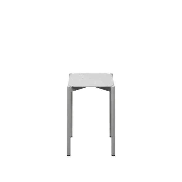 Tabouret bas 4 pieds Mahaut - h. 46 cm- Plastique PEHD 100 % recyclé - piétement époxy